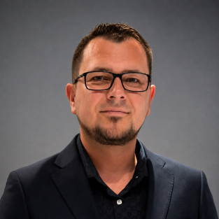 Lubomir Latta C-level